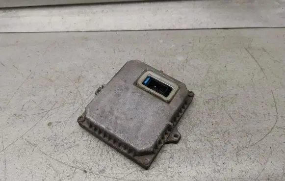 Peugeot 407 Headlight ballast module Xenon 1307329095