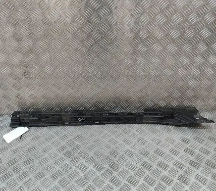 Sill/side skirt trim