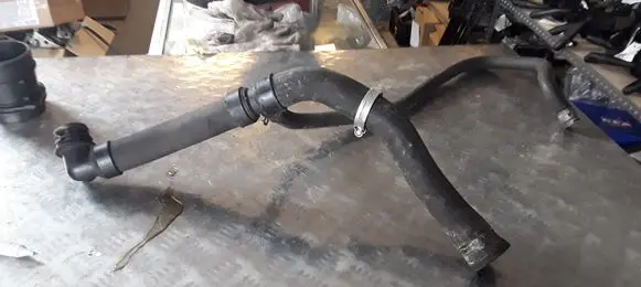 Peugeot Expert Engine coolant pipe/hose
