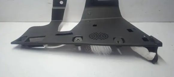 Maserati Levante Dashboard lower bottom trim panel 670047407