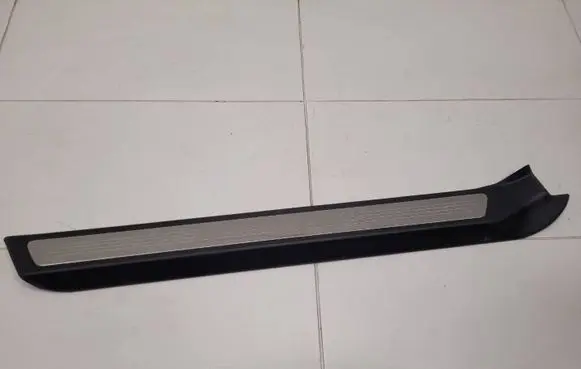 Mercedes-Benz E W212 Front sill trim cover 