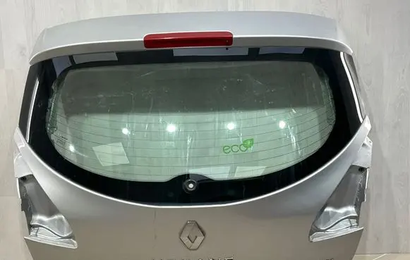 Renault Megane III Tailgate/trunk/boot lid