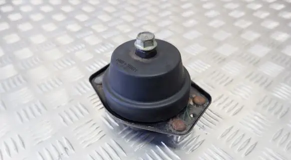 Lexus LS 460 - 600H Gearbox mount 1237138050