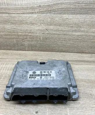 Volkswagen PASSAT B5 Engine control unit/module 038906018AS 0281001724