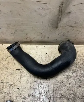 Audi Q7 4L Intercooler hose/pipe 8K0145738AC