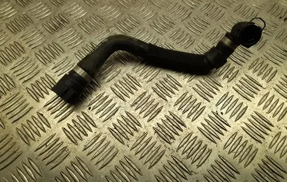 Mercedes-Benz CLA C118 X118 Engine coolant pipe/hose A1775010502