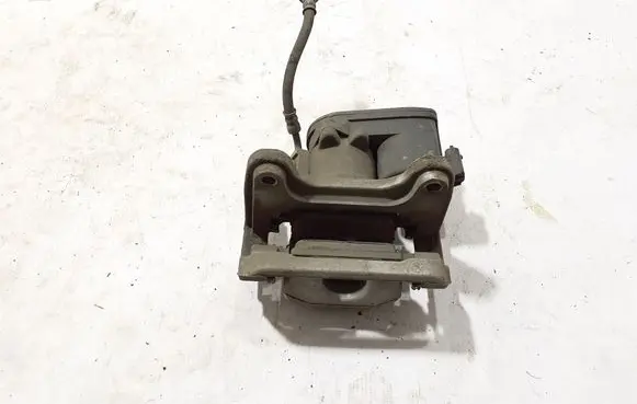 Chevrolet Silverado Rear brake caliper 13537065