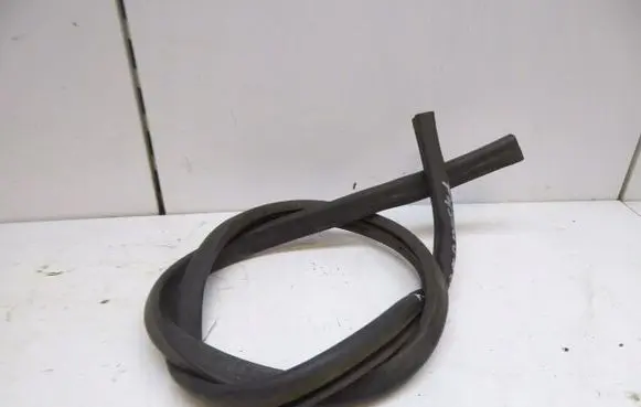 Audi A6 S6 C5 4B Engine compartment rubber 4B0823731C