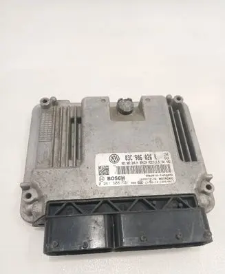 Volkswagen Polo V 6R Engine control unit/module 03C906026K 03C907309N 0261S08101