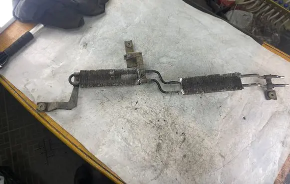 Nissan Patrol Y61 Power steering radiator 