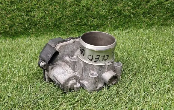 KIA Ceed Throttle valve 351002A900 5WY9174E
