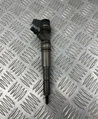 BMW 7 E65 E66 Fuel injector 7788812
