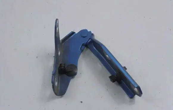 Volkswagen Polo IV 9N3 Engine bonnet/hood hinges 6Q0823301B