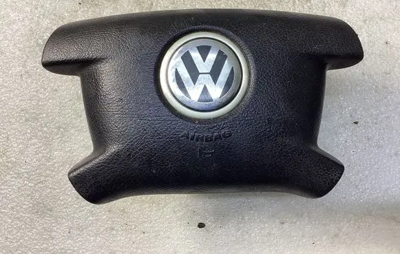 Volkswagen Caddy Steering wheel airbag 2K0880201B 001FD0040NDQ