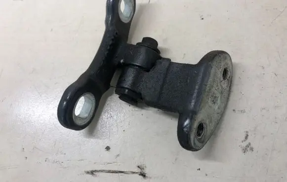 Volvo V50 Rear door lower hinge 30784893