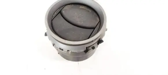 Toyota RAV 4 (XA30) Dash center air vent grill
