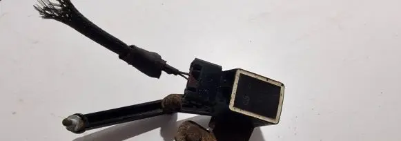 BMW 5 E60 E61 Front height sensor lever 6784700