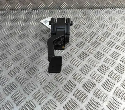 Aston Martin Vantage III Accelerator throttle pedal 6G339F836AC