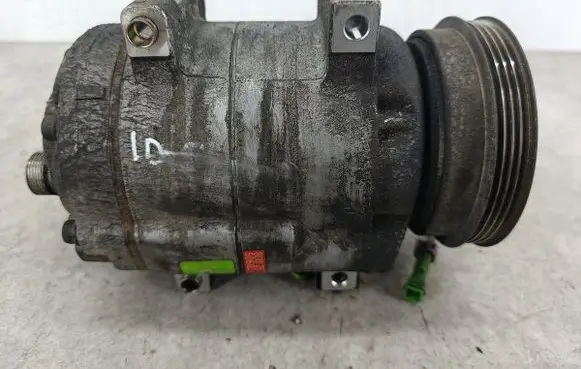 Audi A4 S4 B5 8D Air conditioning (A/C) compressor (pump) 