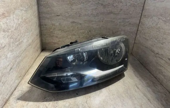 Volkswagen Polo V 6R Headlight/headlamp 