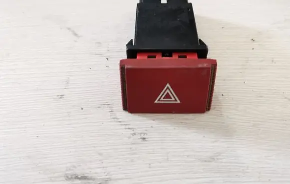 Hyundai Getz Hazard light switch