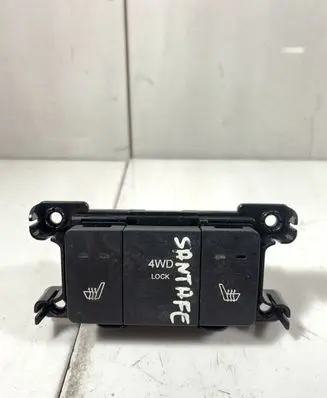 Hyundai Santa Fe Differential lock switch 70516