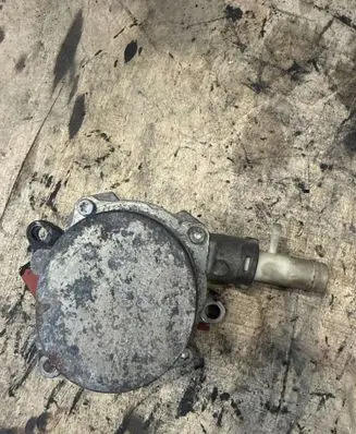 Renault Master III Vacuum pump 146507228R