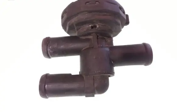 Saab 9-5 Coolant heater control valve 206241
