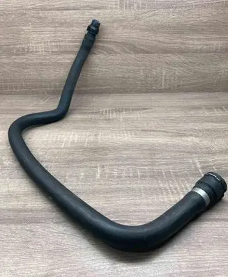 BMW 5 E39 Engine coolant pipe/hose 1438632 1712469