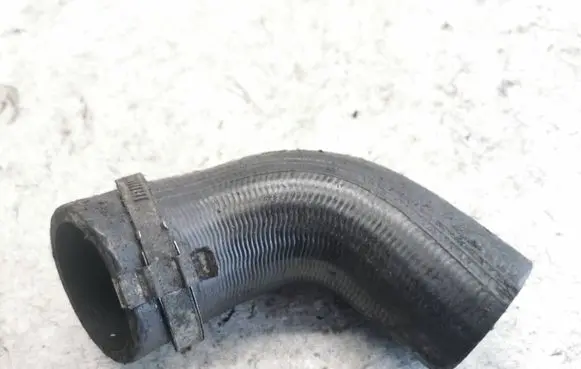 Intercooler hose/pipe