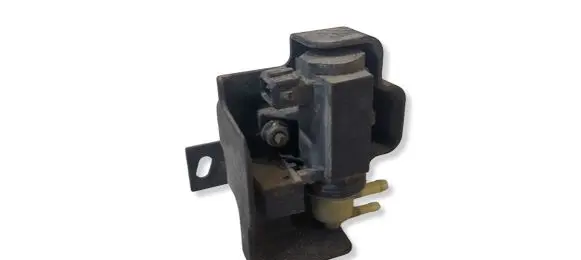 Opel Insignia A Turbo solenoid valve 55573732