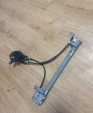 Peugeot 106 Rear door manual window regulator 111074