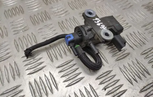 Vacuum valve