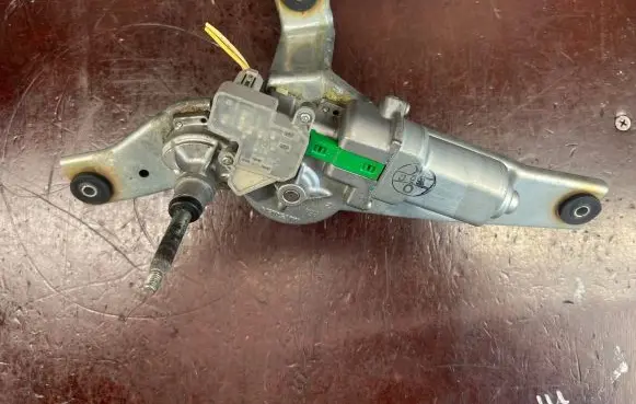 Nissan Note (E11) Rear window wiper mechanism 8543