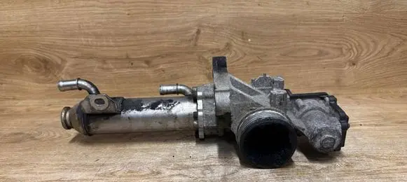 Volvo XC60 EGR valve cooler 880766L 500863040