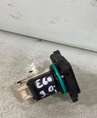 BMW 5 E60 E61 Mass air flow meter 1362755163802
