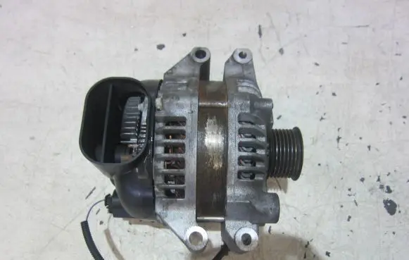 BMW 6 F06 Gran coupe Generator/alternator 7606628