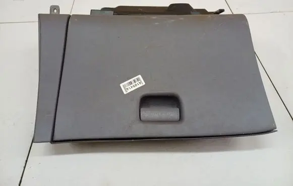 Nissan Almera Tino Glove box 68108BU700