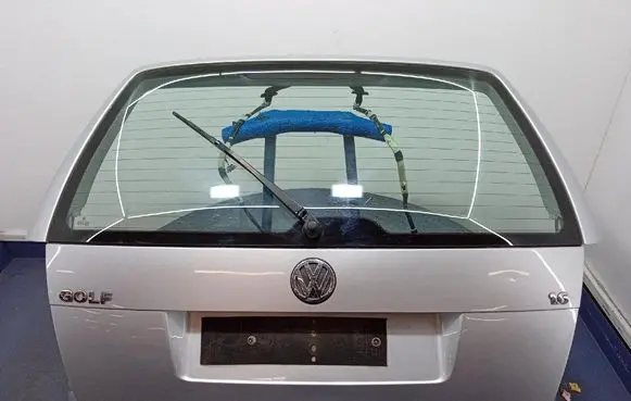 Volkswagen Golf IV Tailgate/trunk/boot lid 