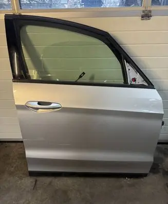 Ford S-MAX Front door 