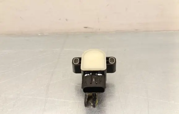 Hyundai Kona II Brake pedal sensor switch 32894DF000