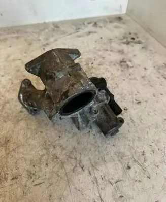 Volkswagen Touran I Throttle valve 03g129637a