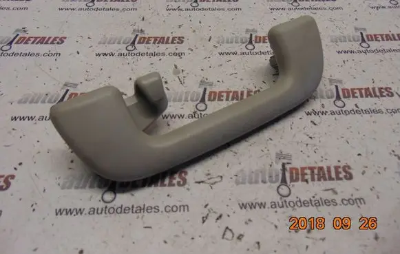 Toyota Verso Rear interior roof grab handle