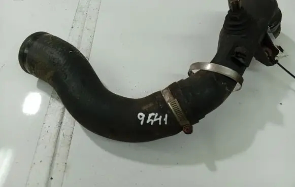 Toyota Avensis T270 Intercooler hose/pipe 173620R030