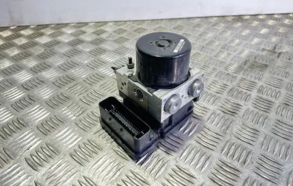 Ford Grand C-MAX ABS Pump AV612C405AD