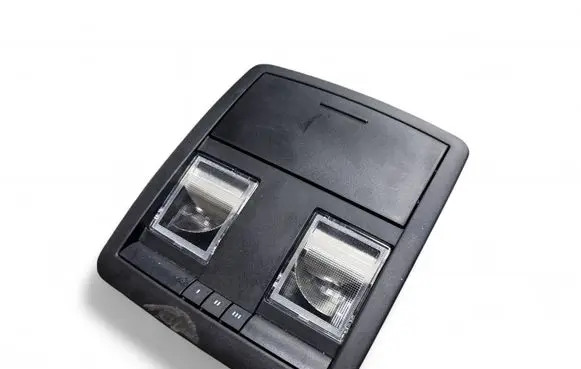 Dodge Challenger Front seat light 1112426 851805