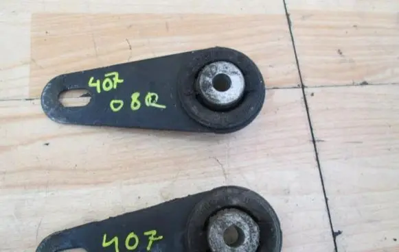 Peugeot 407 Engine mount vacuum valve 