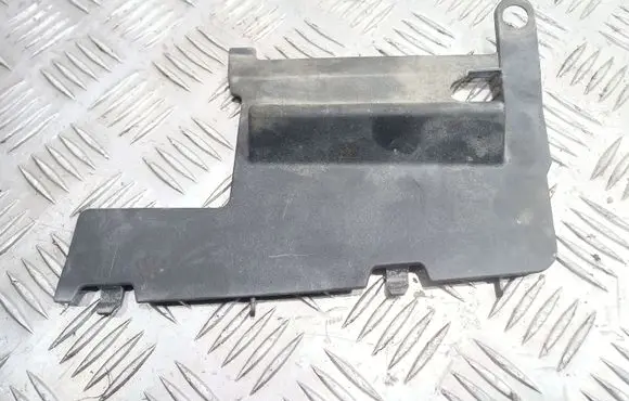 Ford Focus Other engine bay part XS4116613