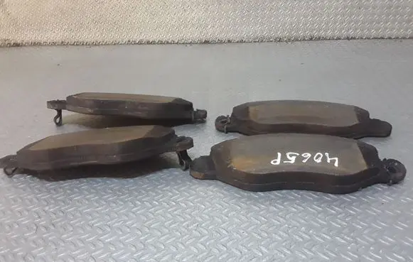 Ford Transit Brake pads (front) 