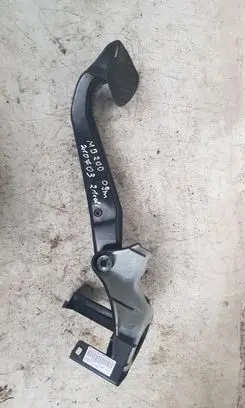 Mercedes-Benz E W212 Brake pedal A2042902001